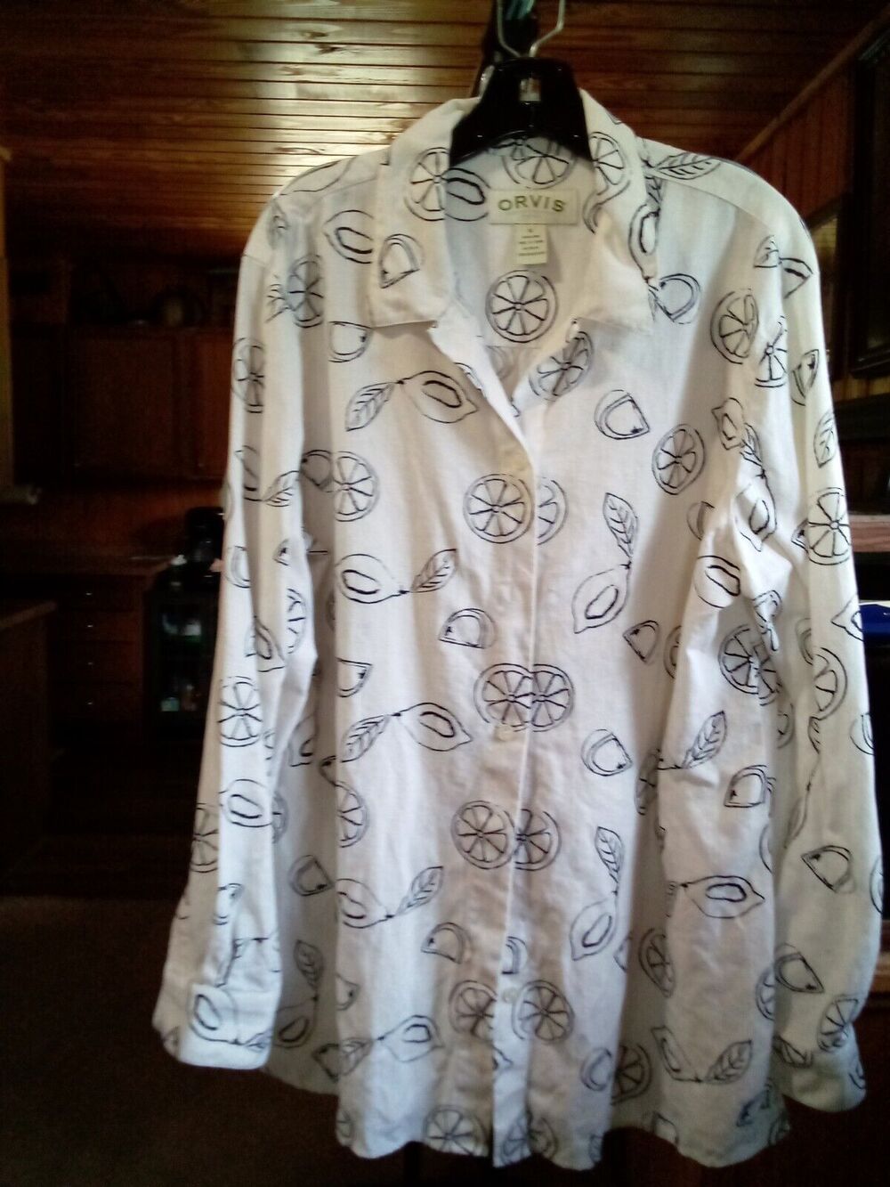 Orvis Women's White And Black Linen Button Up Shirt Fruit Print Sz 16